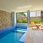 Villa Luxury-holiday For 6 People With Turkish Bath & Sauna In Oeluedeniz *