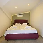 Villa Luxury-holiday For 6 People With Turkish Bath & Sauna In Oeluedeniz Fethiye