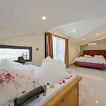Luxury-holiday For 6 People With Turkish Bath&sauna In ölüdeniz Villa *