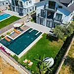 Luxury-holiday For 6 People With Turkish Bath&sauna In ölüdeniz Villa